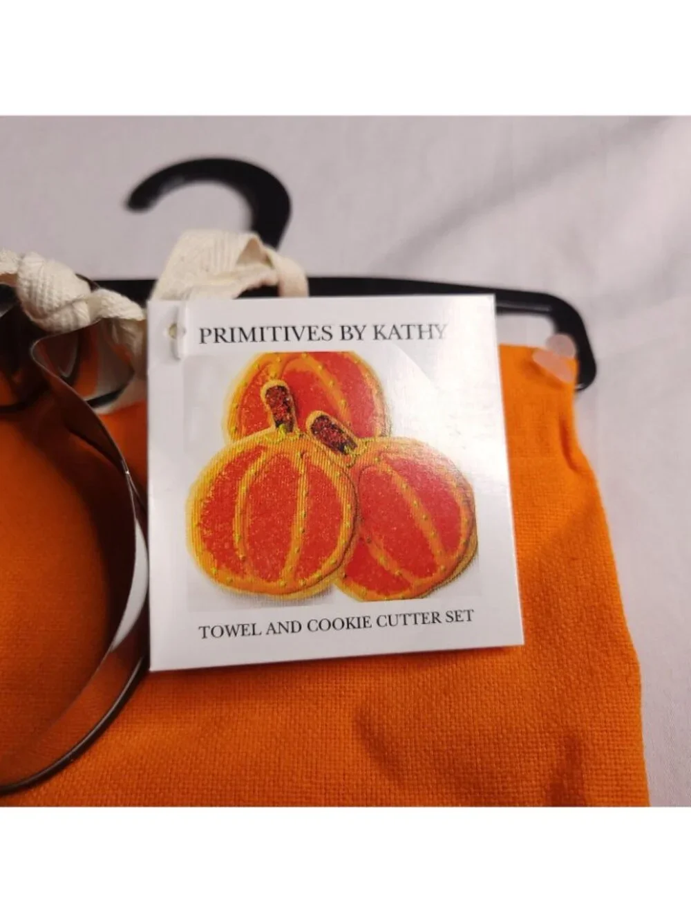 Primitives by Kathy bring charm